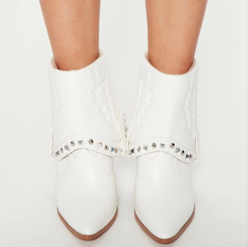 Pointed-toe Studded Booties - Picture 3 of 4